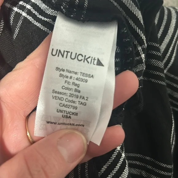Untuckit dress Tessa Shirt Dress Plaid Black White Belted Button Front Size 8 - Picture 6 of 7